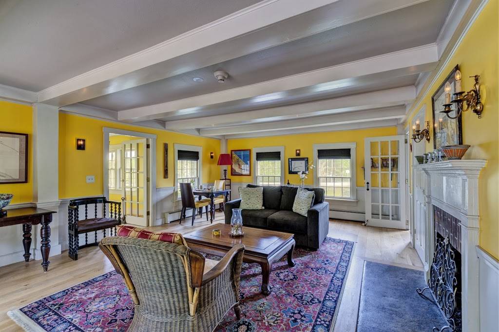 King Hill Inn & Kitchen | restaurant | 499 Andover Rd, New London, NH 03257, USA | 6038770063 OR +1 603-877-0063