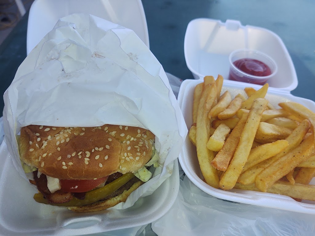 Guy & Graysons western concessions | restaurant | 1395 AZ-89, Chino Valley, AZ 86323, USA | 9288309210 OR +1 928-830-9210