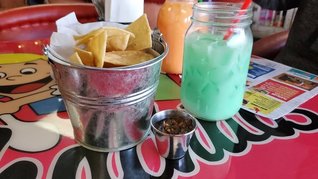 Los Corajudos Del Gordo Burritos Y Desayunos | meal delivery | 1201 Bob Hope Dr, El Paso, TX 79936, USA | 9152709250 OR +1 915-270-9250