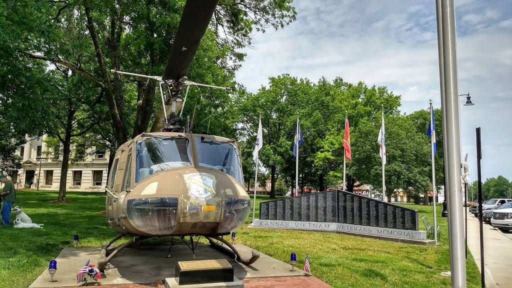 Eastside Cafe | restaurant | 120 S Ozark St, Girard, KS 66743, USA | 6207244232 OR +1 620-724-4232