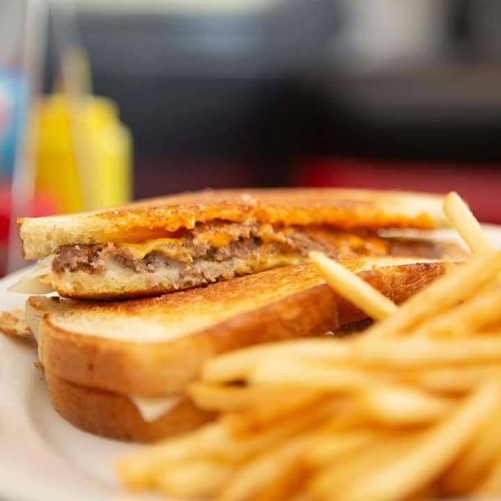 Steak n Shake | restaurant | 170 SW Commerce Dr, Lake City, FL 32025, USA | 3867196677 OR +1 386-719-6677