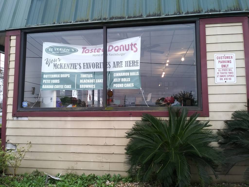 Tastee Donuts | bakery | 816 Clearview Pkwy, Metairie, LA 70001, USA | 5048857566 OR +1 504-885-7566
