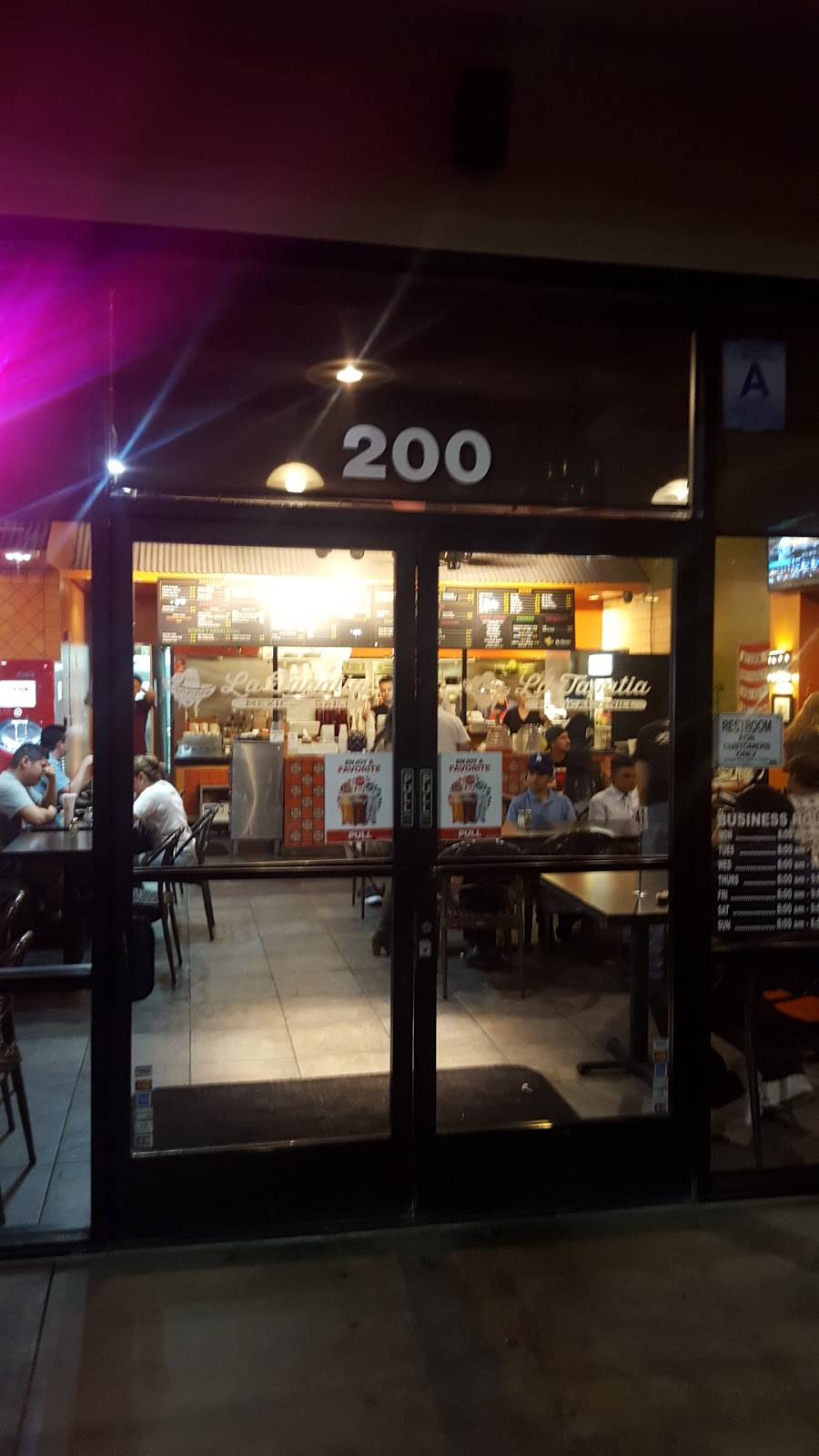 La Tapatia Mexican Grill | restaurant | 14548 Baseline Ave #200, Fontana, CA 92336, USA | 9094270241 OR +1 909-427-0241