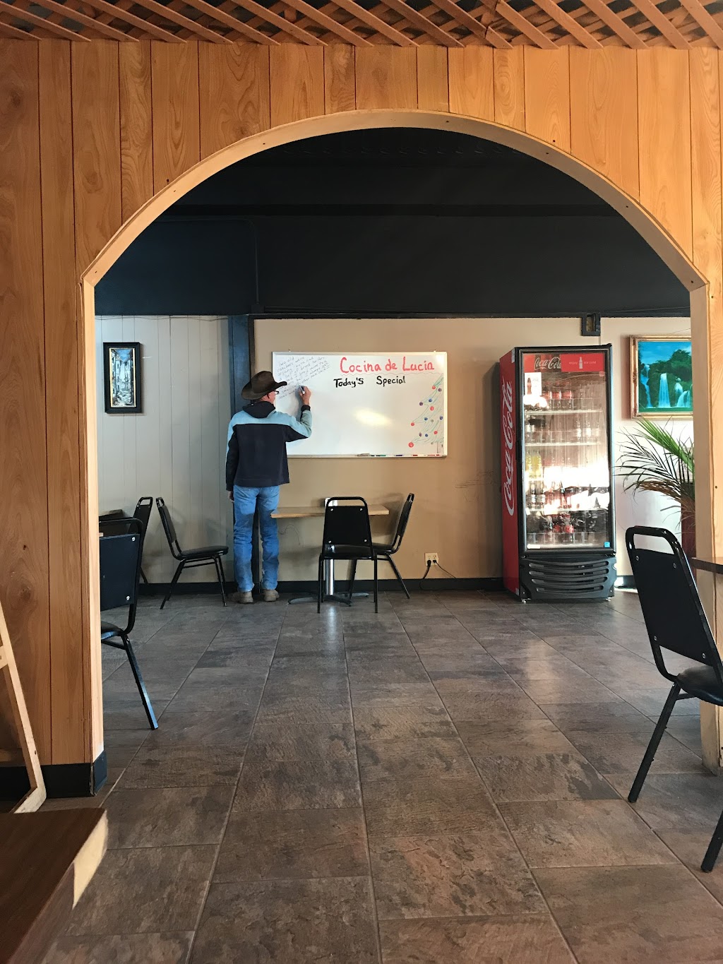 Cocina De Lucia | restaurant | 110 Jane Jayroe Blvd, Laverne, OK 73848, USA | 5809217272 OR +1 580-921-7272