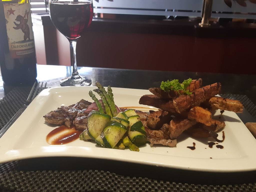 Olivers Gone Italian | restaurant | 6155 Tomken Rd #1, Mississauga, ON L5T 1X3, Canada | 9055642537 OR +1 905-564-2537