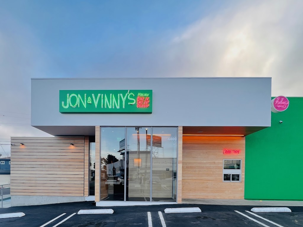 Jon & Vinnys Slauson | restaurant | 4400 W Slauson Ave, Los Angeles, CA 90043, USA | 3236094688 OR +1 323-609-4688