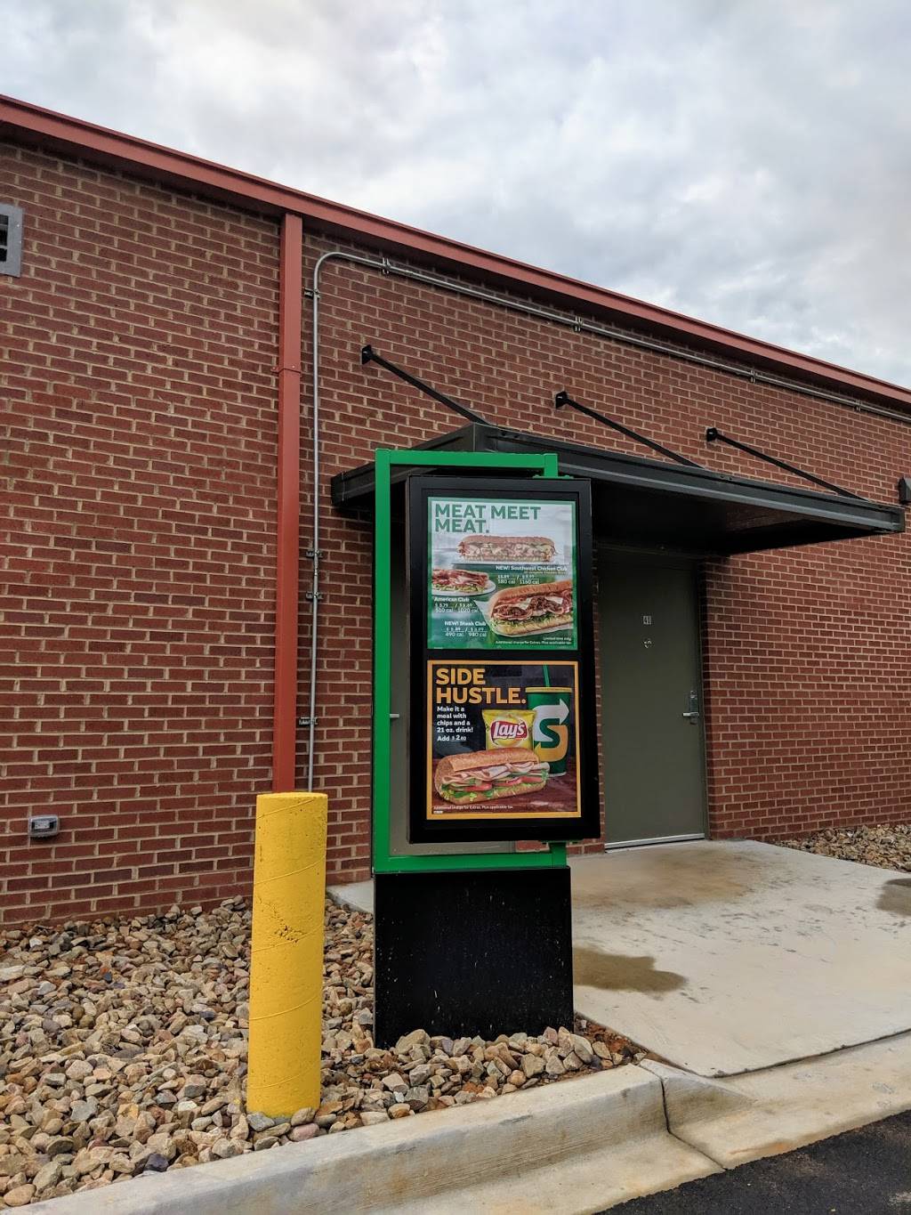 Subway Restaurants | restaurant | 1120 W State of Franklin Rd Suite 10, Johnson City, TN 37604, USA | 4239260133 OR +1 423-926-0133