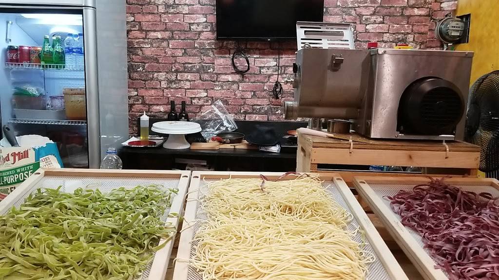 Trattoria Di Vakis | restaurant | 1940 N 30th Rd #126, Hollywood, FL 33021, USA | 7869250929 OR +1 786-925-0929