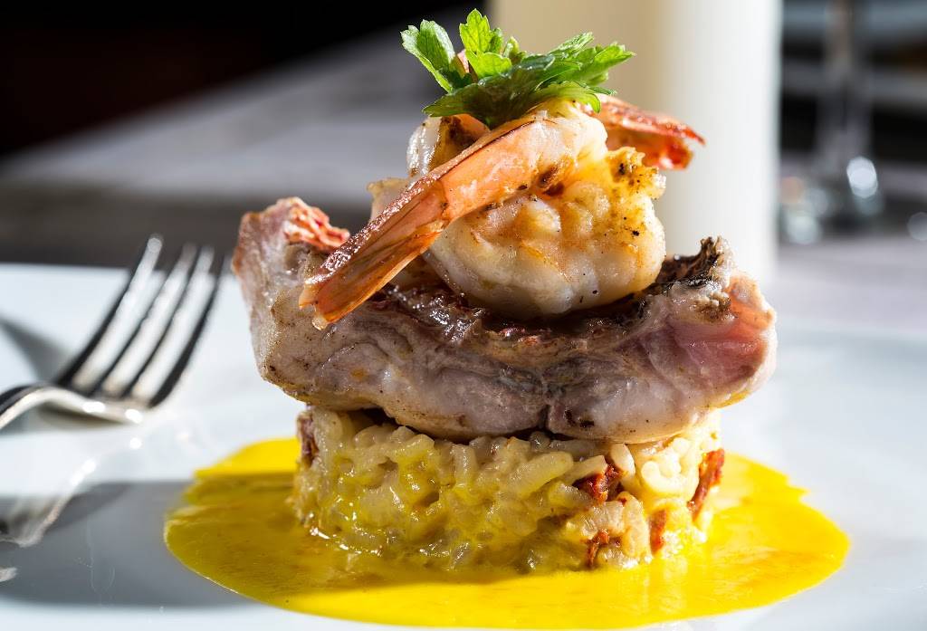 Waterscapes Restaurant at Marina Inn Grande Dunes | restaurant | 8121 Amalfi Pl, Myrtle Beach, SC 29572, USA | 8439132845 OR +1 843-913-2845