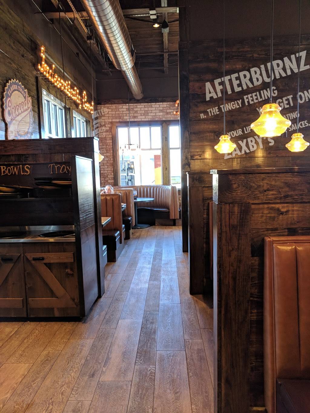 Zaxbys Chicken Fingers & Buffalo Wings | restaurant | 3401 US-21, Fort Mill, SC 29715, USA | 8033962100 OR +1 803-396-2100