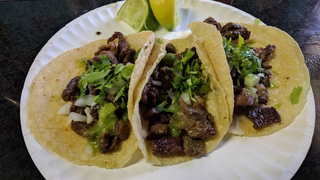 La Mexicana Grocery and Taqueria | restaurant | 385 Valley St, Willimantic, CT 06226, USA | 8604232821 OR +1 860-423-2821