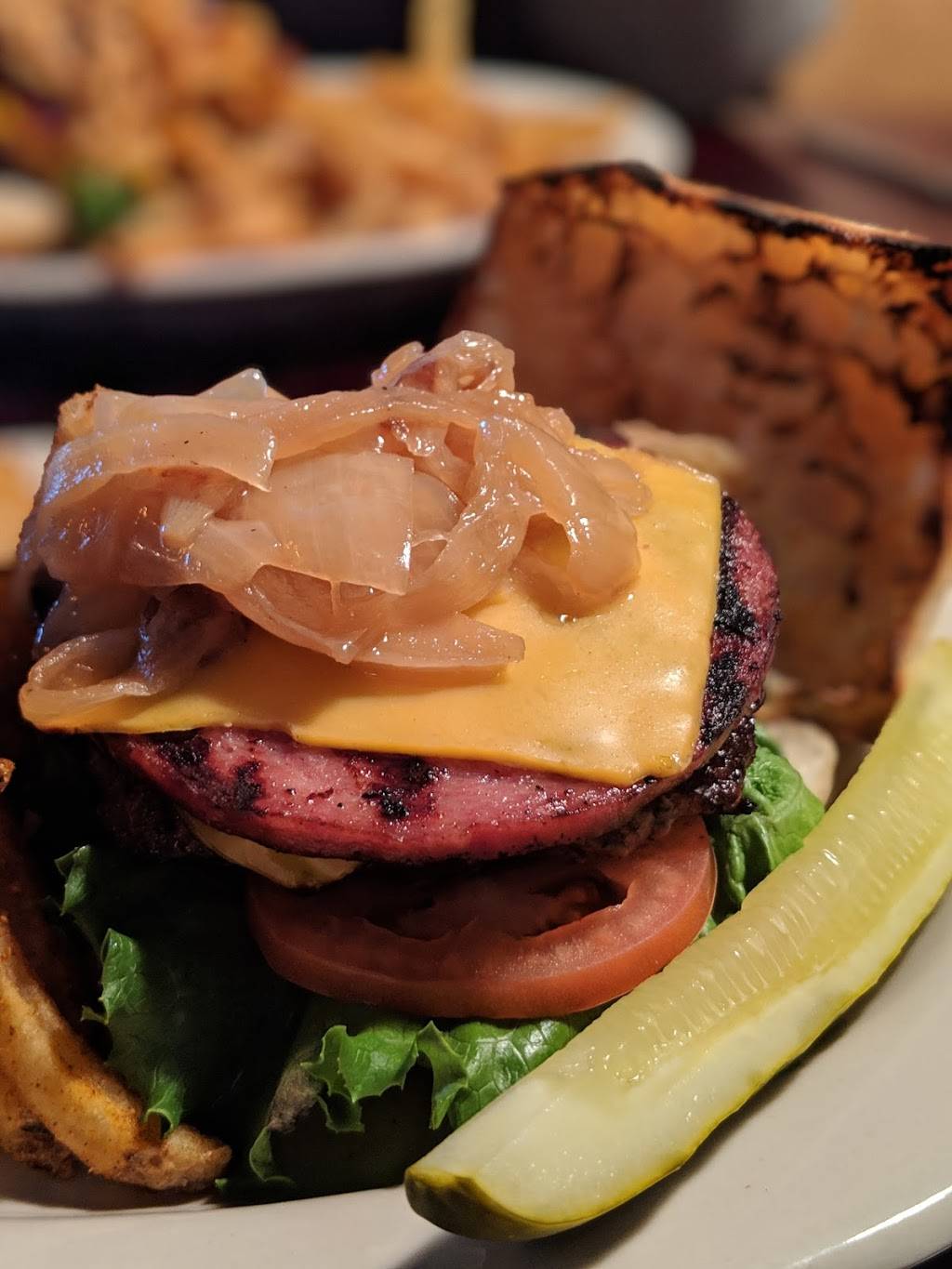 Riverstone Taverne | restaurant | 5288 Center Rd, Brunswick, OH 44212, USA | 3304839900 OR +1 330-483-9900