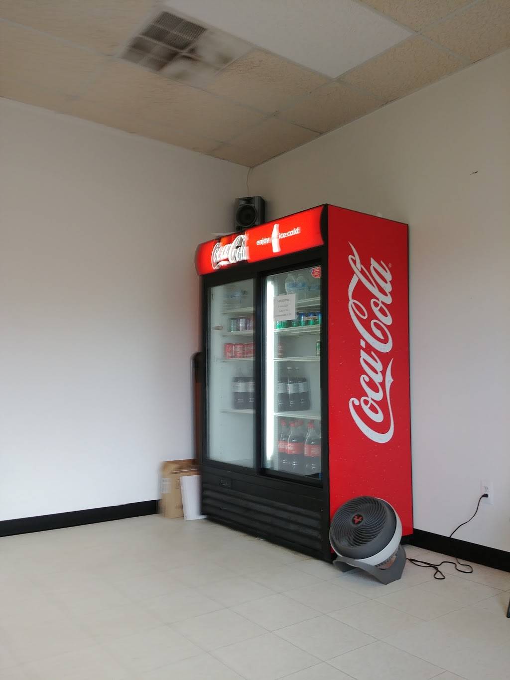 Muis Chinese Food Carry Out | restaurant | 845 W 14 Mile Rd, Clawson, MI 48017, USA | 2484353920 OR +1 248-435-3920