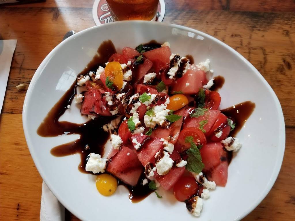 Mews Tavern | restaurant | 456 Main St, Wakefield, RI 02879, USA | 4017839370 OR +1 401-783-9370