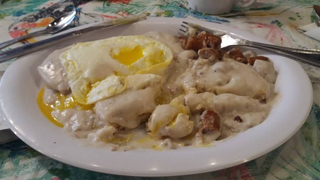 Gravys Diner | restaurant | 4129 University Ave, Cedar Falls, IA 50613, USA | 3192662117 OR +1 319-266-2117