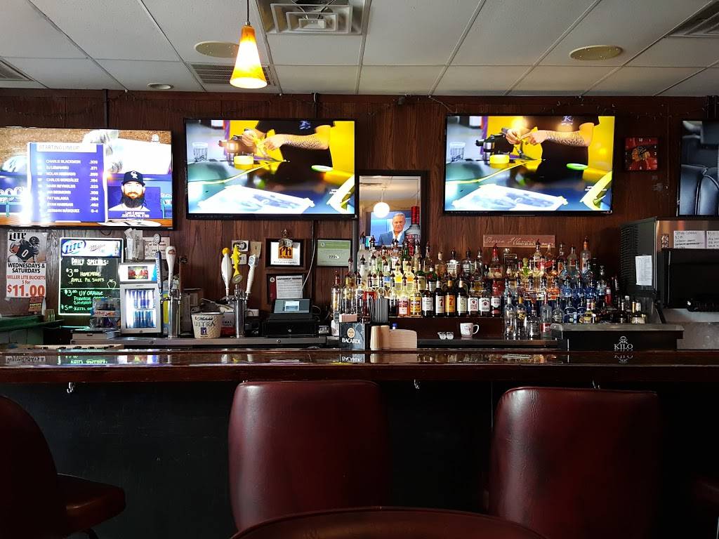 The Pour House | restaurant | 3410 W Willow Knolls Dr, Peoria, IL 61614, USA | 3096913885 OR +1 309-691-3885