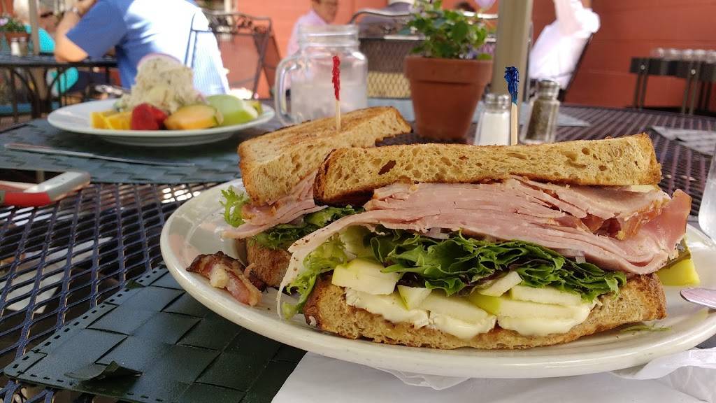 Shamus Restaurant | restaurant | 98 West Ave, Lockport, NY 14094, USA | 7164339809 OR +1 716-433-9809