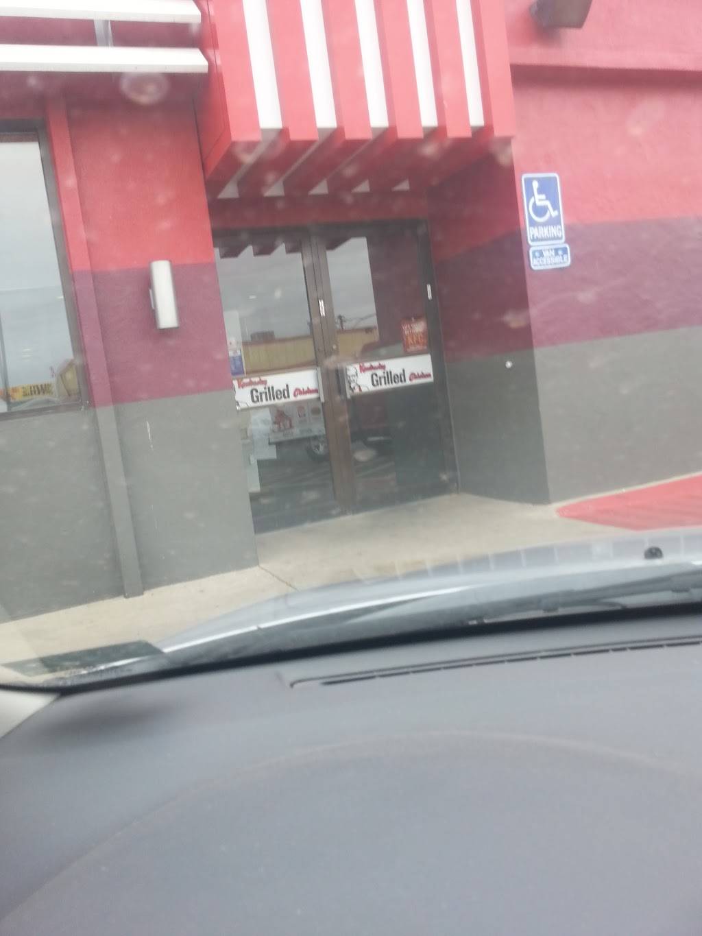 KFC | restaurant | 5917 S Shields Blvd, Oklahoma City, OK 73129, USA | 4056346695 OR +1 405-634-6695