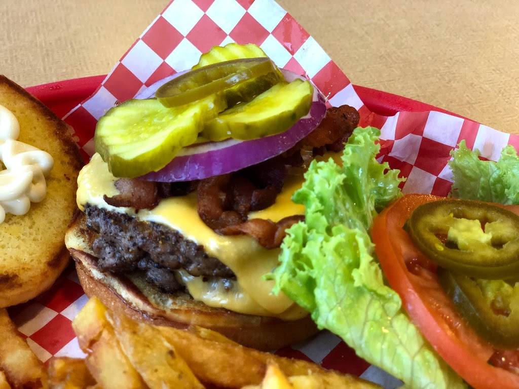 Cheeseburger Bobbys Johns Creek | restaurant | 3630 Peachtree Pkwy, Suwanee, GA 30024, USA | 6783812022 OR +1 678-381-2022