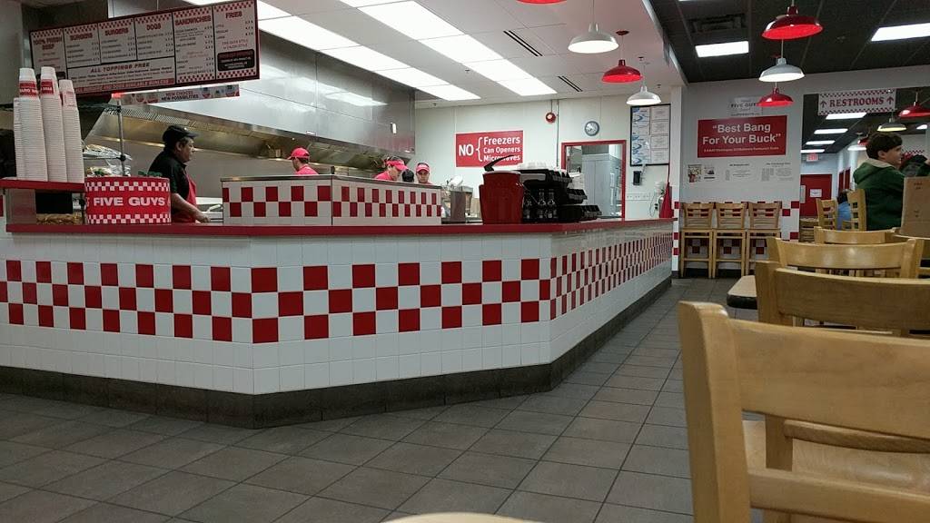 Five Guys | meal takeaway | 549 Ritchie Hwy, Severna Park, MD 21146, USA | 4106471322 OR +1 410-647-1322