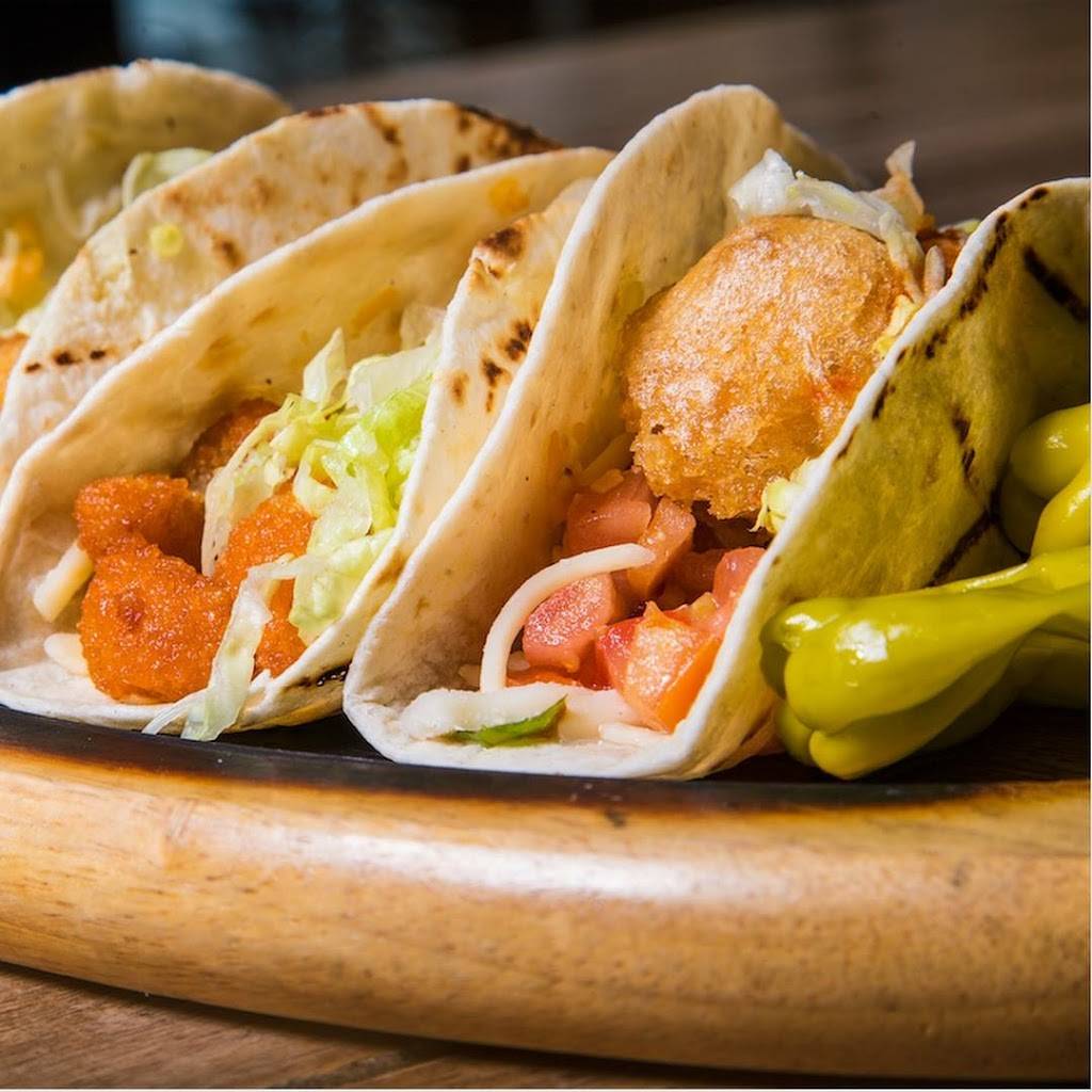 Fox & Fiddle | restaurant | 999 Upper Wentworth St, Hamilton, ON L8V 5A1, Canada | 9053858555 OR +1 905-385-8555