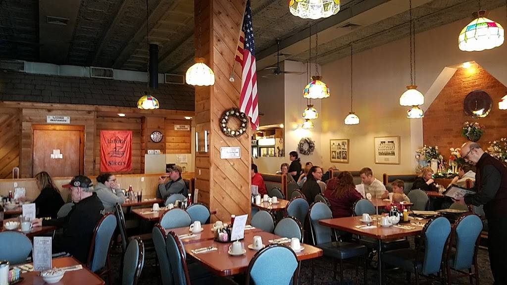 Louies Cafe | restaurant | 920 Lincolnway, La Porte, IN 46350, USA | 2193269686 OR +1 219-326-9686