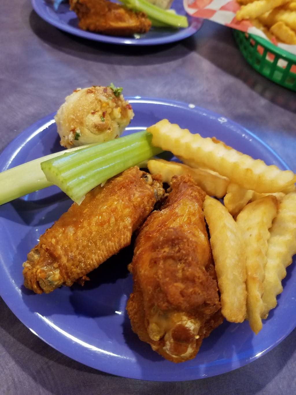 Elizabeths Pizza | restaurant | 5607 W Friendly Ave, Greensboro, NC 27410, USA | 3362991772 OR +1 336-299-1772