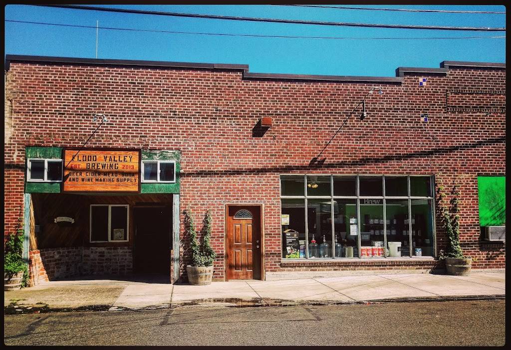 Flood Valley Brewing Craft Taphouse | restaurant | 289 NW Chehalis Ave, Chehalis, WA 98532, USA | 3607405670 OR +1 360-740-5670