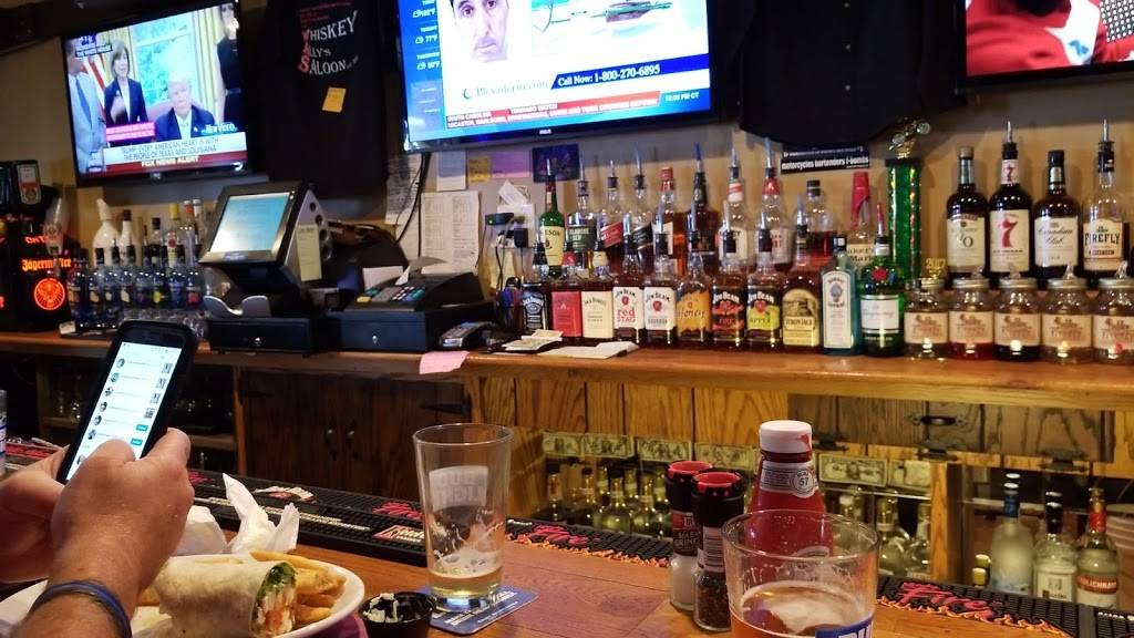 Whiskey Allys | restaurant | 12 Tighe Ave, Newburgh, NY 12550, USA | 8455642111 OR +1 845-564-2111