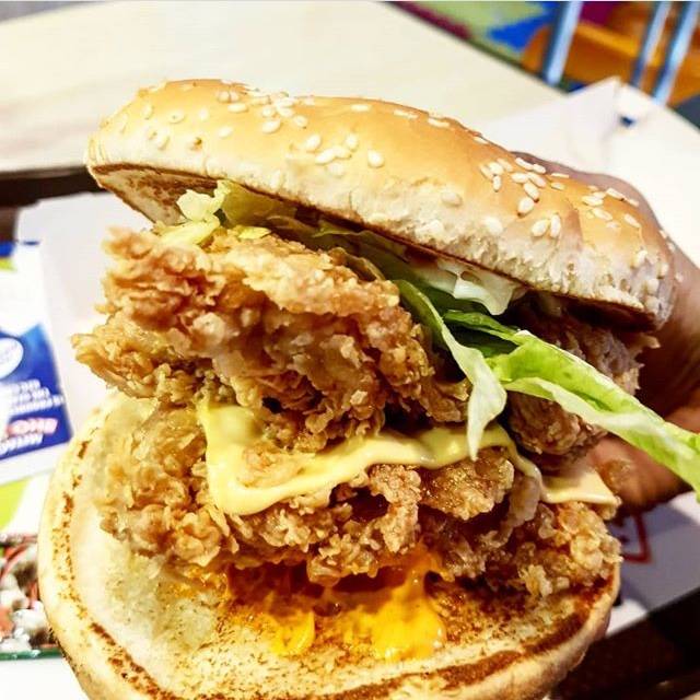 KFC | restaurant | 10267 W Charleston Blvd, Las Vegas, NV 89135, USA | 7023299052 OR +1 702-329-9052