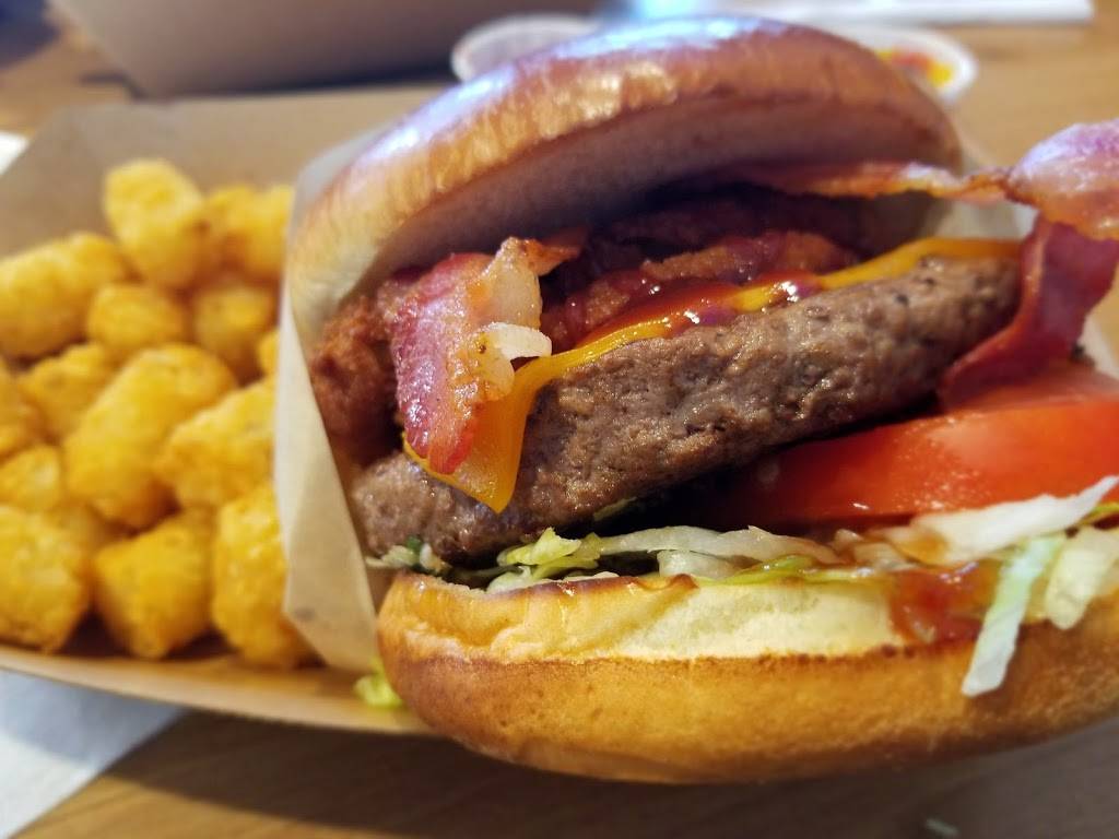 Beef n Bun | restaurant | 2477 Fletcher Pkwy, El Cajon, CA 92020, USA | 6194650767 OR +1 619-465-0767