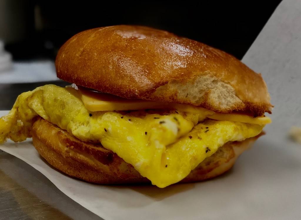 Good Guys Deli & Grill | restaurant | 315 Jersey St, Buffalo, NY 14201, USA | 7168878377 OR +1 716-887-8377