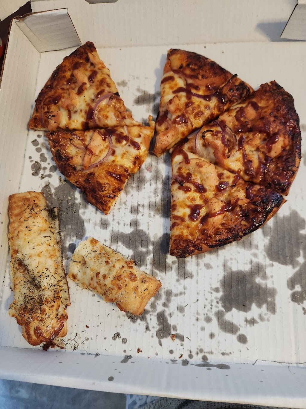 Mama Pizza | restaurant | 5 N Hamilton St, Ypsilanti, MI 48197, USA | 7348963843 OR +1 734-896-3843