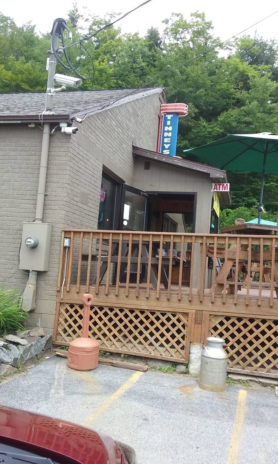 Tinneys Tavern | restaurant | 498 Lake Desolation Rd, Middle Grove, NY 12850, USA | 5184501066 OR +1 518-450-1066