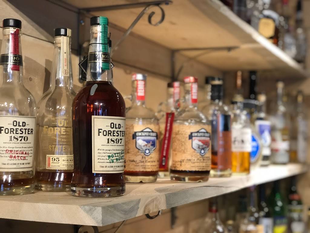 The Hangar Bar And Grille | restaurant | 1900 Airport Rd, Breckenridge, CO 80424, USA | 9704531475 OR +1 970-453-1475