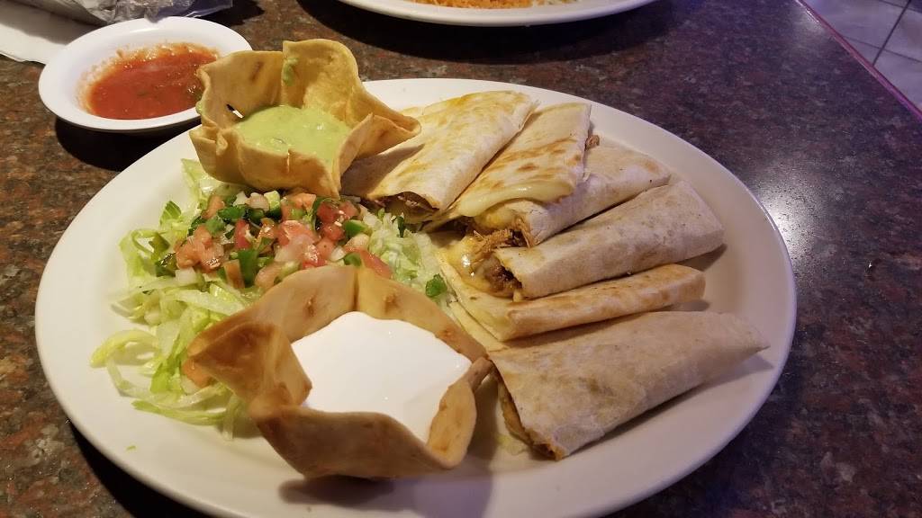 El Mariachi Mexican Restaurant | restaurant | 227 Main St N, Austin, MN 55912, USA | 5074345975 OR +1 507-434-5975