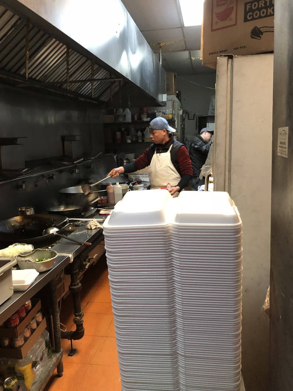 Halal Kitchen | restaurant | 2135 2nd Ave #2, New York, NY 10029, USA | 2127225250 OR +1 212-722-5250