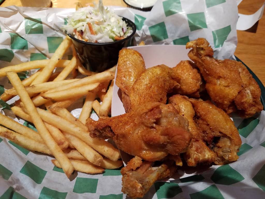 Beef O Bradys | restaurant | 100 Peachtree Pkwy #18, Peachtree City, GA 30269, USA | 7704861860 OR +1 770-486-1860