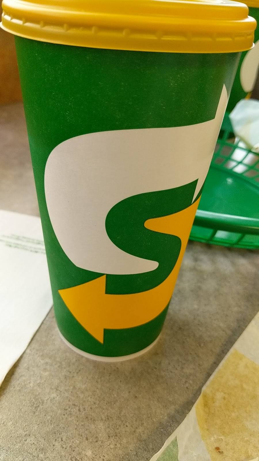 Subway | restaurant | 42851 N Ridge Rd, Elyria, OH 44035, USA | 4403245300 OR +1 440-324-5300