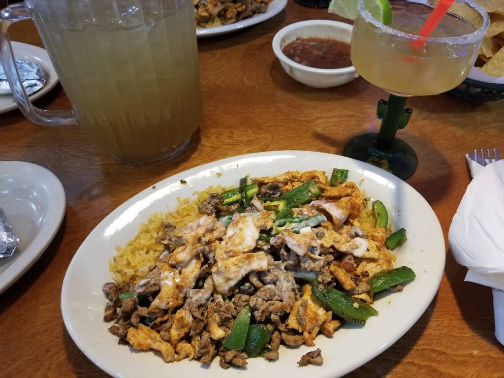 La Hacienda Mexican Restaurant | restaurant | 3874 Lafayette Rd, Indianapolis, IN 46254, USA | 3172900755 OR +1 317-290-0755