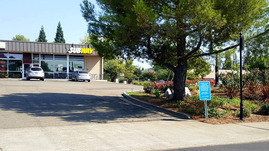 Subway | restaurant | 5895 Pacific St, Rocklin, CA 95677, USA | 9166329477 OR +1 916-632-9477