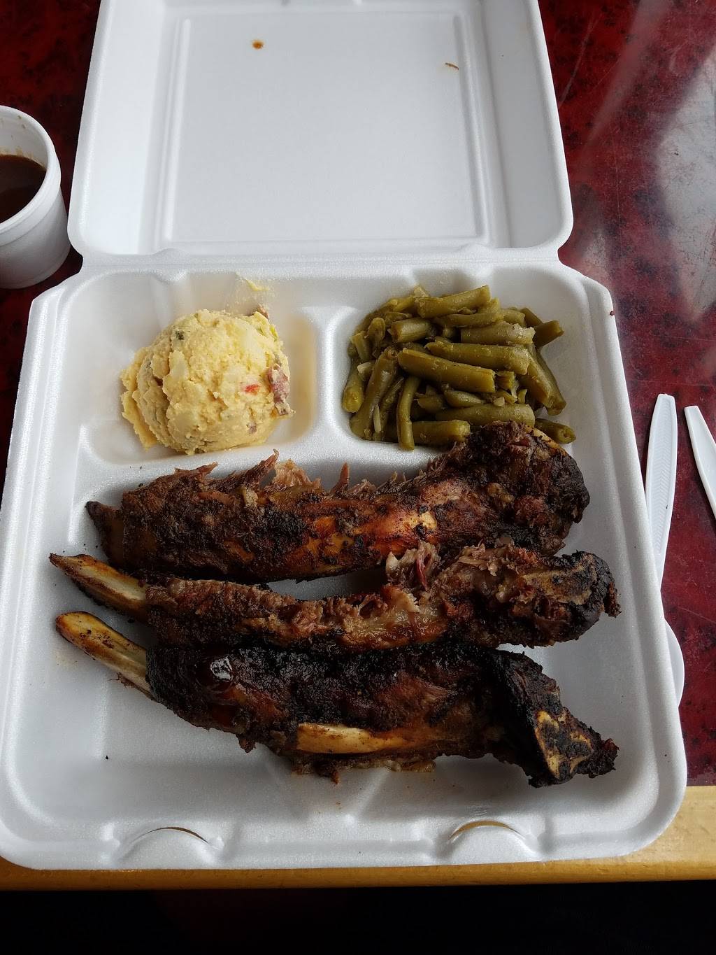 Ds Smokin Pit | restaurant | 1800 Del Paso Blvd #101, Sacramento, CA 95815, USA | 9169939428 OR +1 916-993-9428