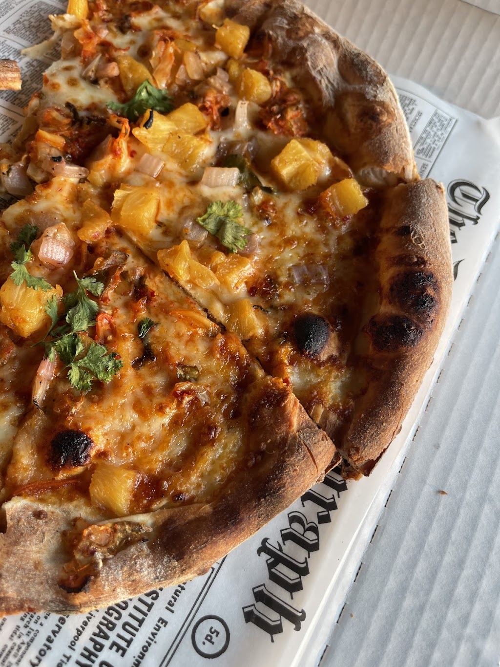 Pizza Shark | meal takeaway | 2210 Hennepin Ave S #100, Minneapolis, MN 55405, USA | 6124457044 OR +1 612-445-7044