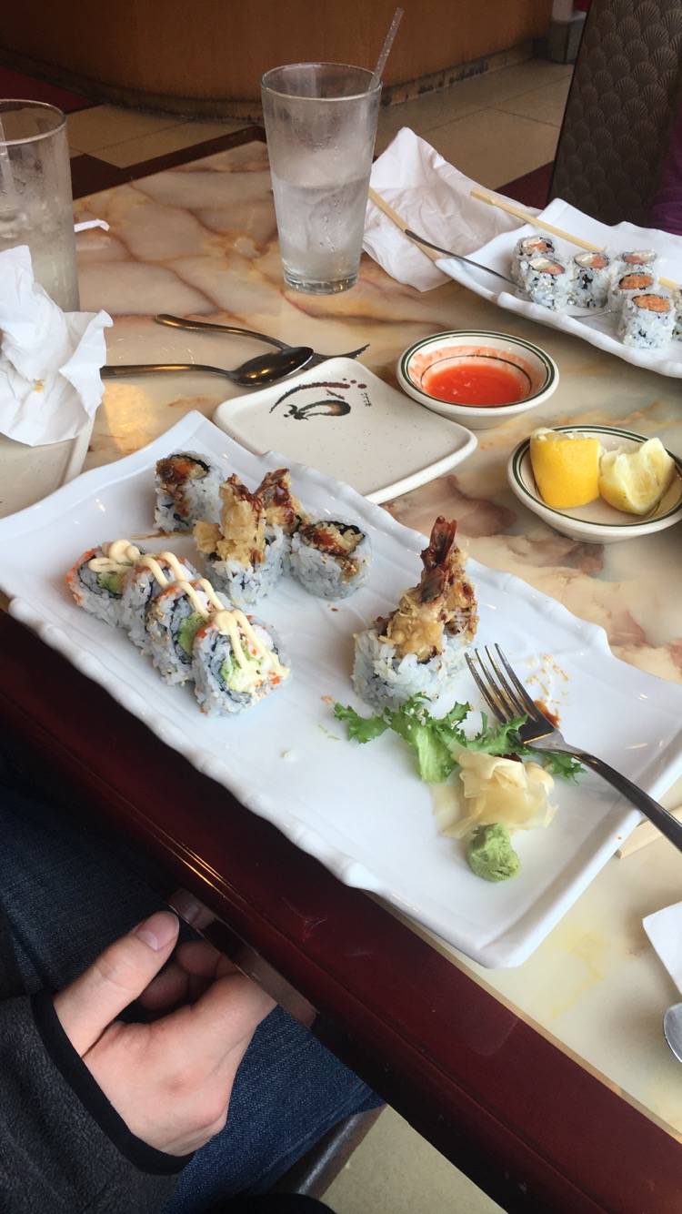 Komaqi | restaurant | 1921, 121 S Mountain Blvd, Mountain Top, PA 18707, USA | 5704742222 OR +1 570-474-2222