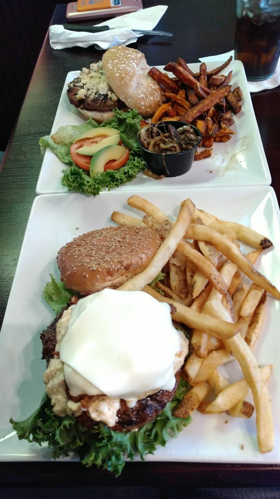 The Greene Turtle Sports Bar & Grille | restaurant | 416 S Ridge Ave, Middletown, DE 19709, USA | 3023767800 OR +1 302-376-7800