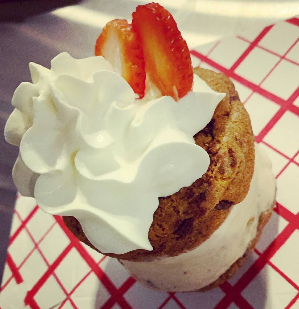 Amore Congelato | restaurant | 1201 S Joyce St, Arlington, VA 22202, USA | 5714830891 OR +1 571-483-0891