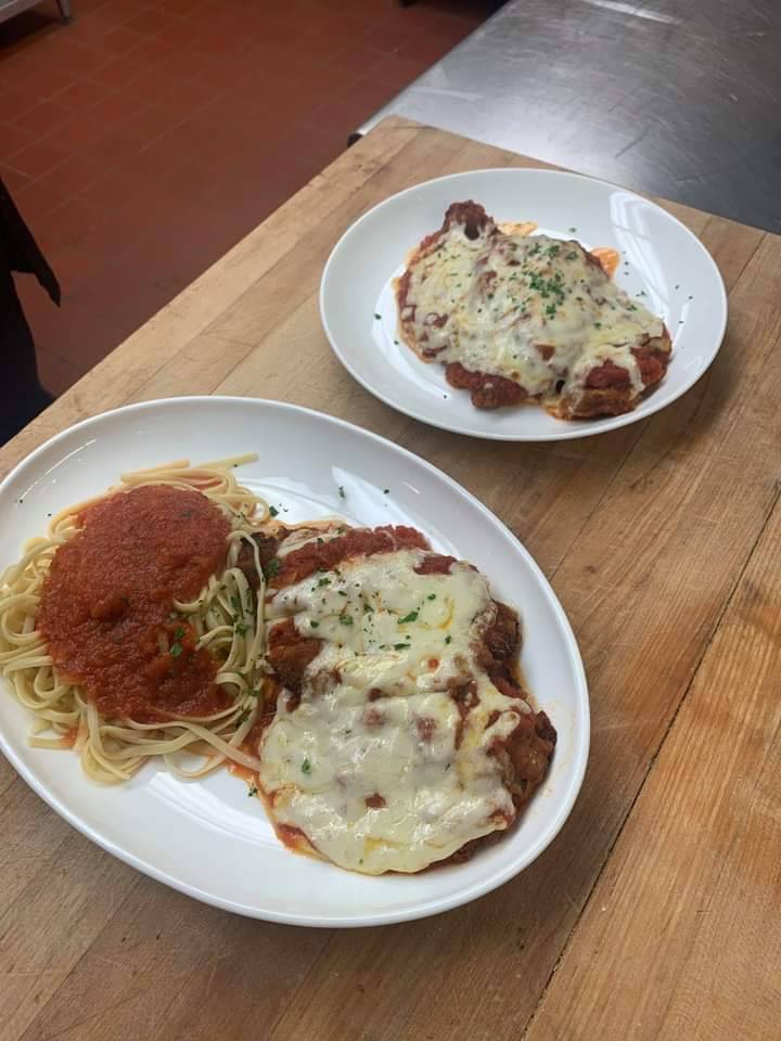 Paulinas Pizza and Restaurant | restaurant | 1067 Broadway, Esopus, NY 12429, USA | 8453843046 OR +1 845-384-3046