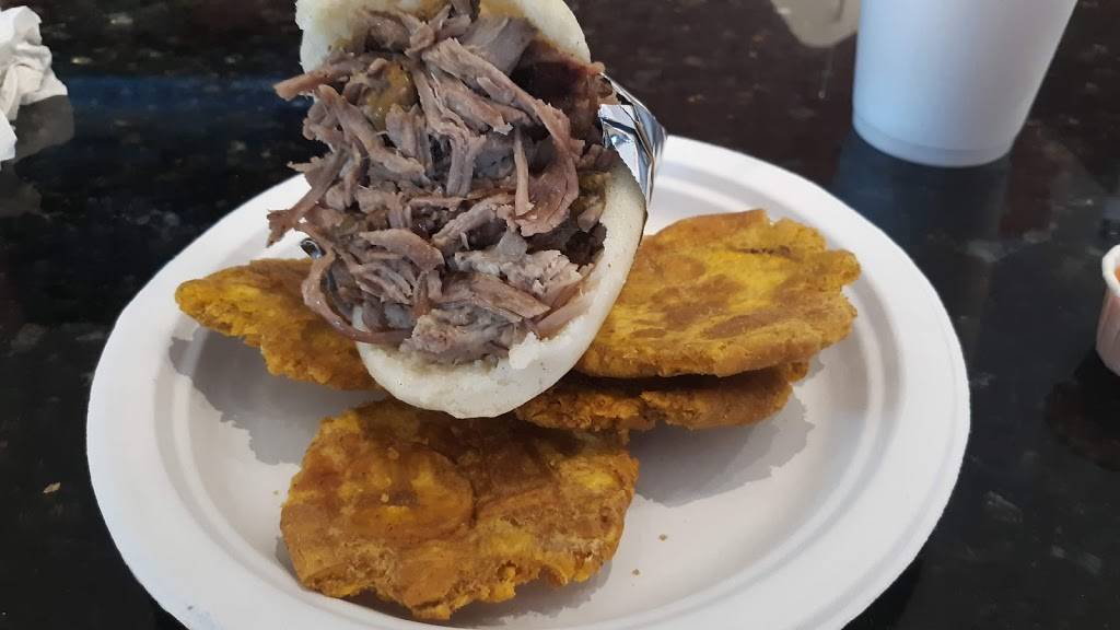 Pa’l Carajo Arepa Lounge | restaurant | ste 108, 1642 Pleasure House Rd, Virginia Beach, VA 23455, USA | 7579952679 OR +1 757-995-2679