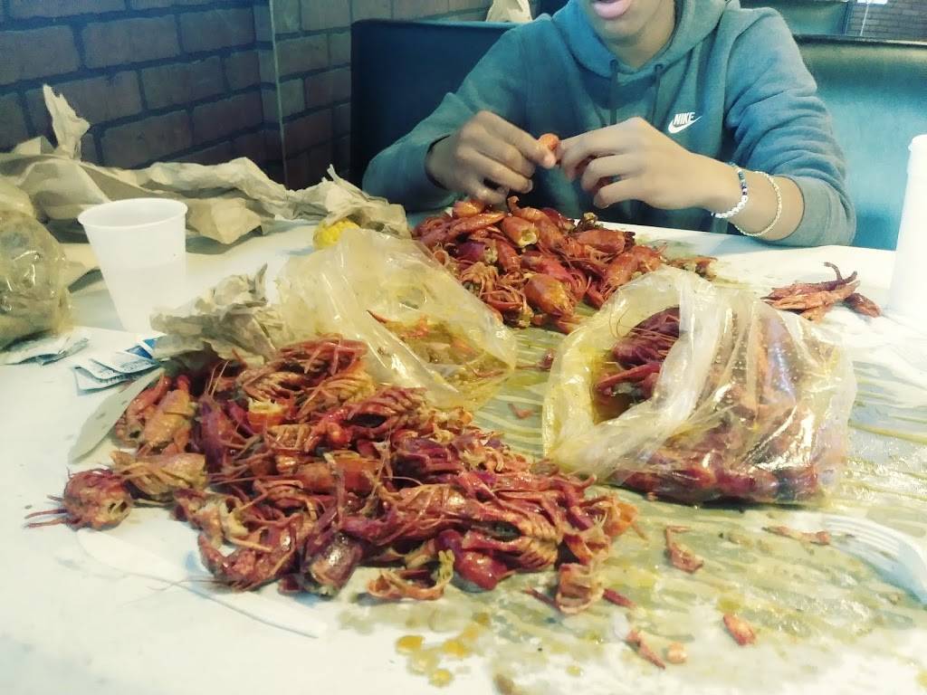LA Crawfish - Austin Hwy | restaurant | 1518 Austin Hwy Suite 18, San Antonio, TX 78218, USA | 2106379095 OR +1 210-637-9095