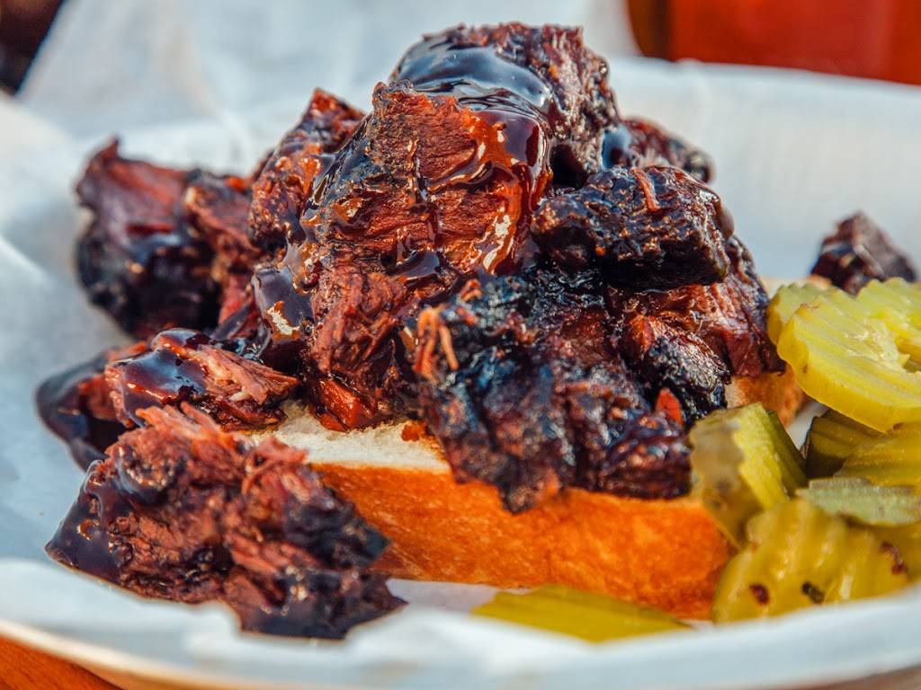 Brothers BBQ | restaurant | A Gates near A71 Denver International Airport, Denver, CO 80249, USA | 7207892249 OR +1 720-789-2249